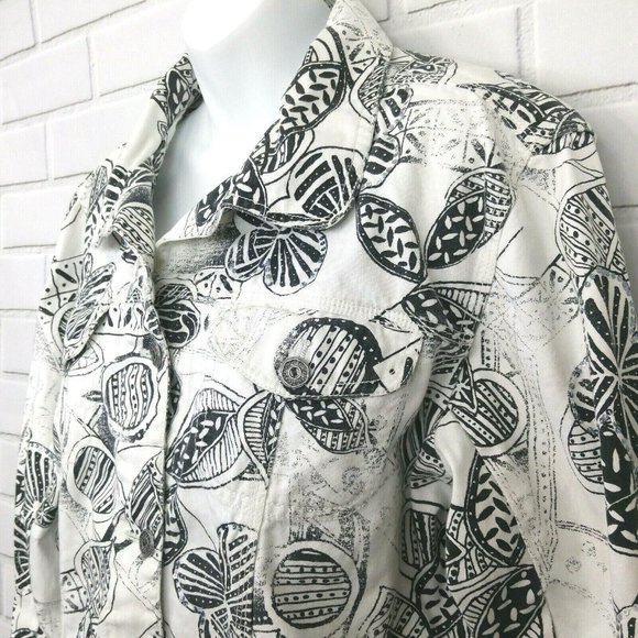 Chicos Black White Jean Jacket Denim Sequined Size 2 Abstract Floral Graphic - Picture 2 of 11
